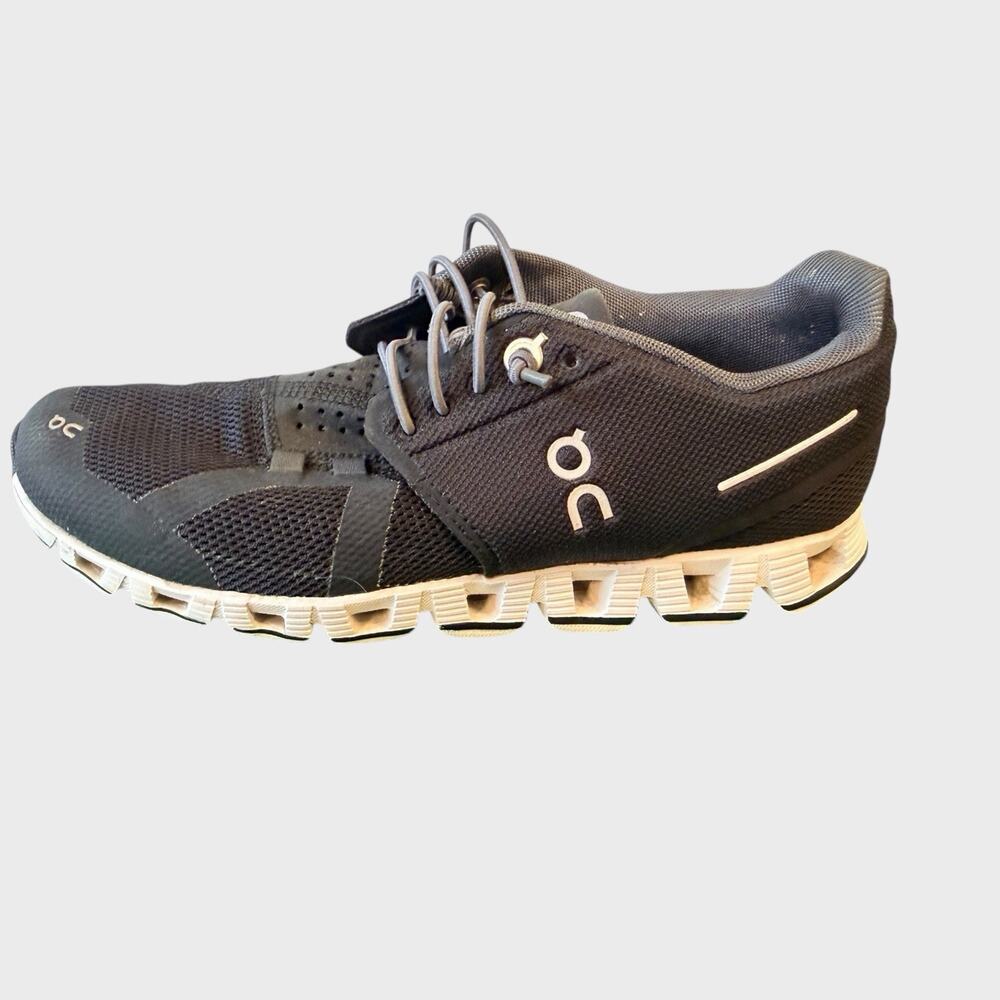 On Cloud 5‎ black white running athletic sneakers womens size 6.5